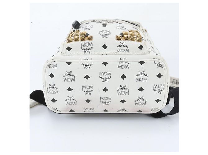 Zaino e borsa a tracolla in pelle borchiata MCM Visetos Bianco - vista 6