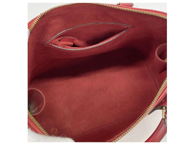 Bolsa Louis Vuitton Alma Epi Vermelho - vista 4