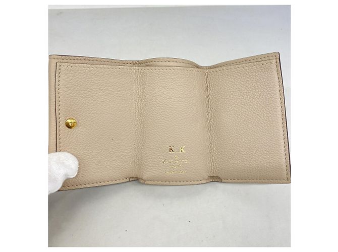 Carteira Louis Vuitton Tri-fold - vista 3