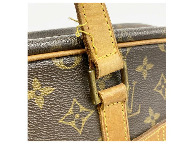 Bolsa Louis Vuitton Monogram Portedocument Pegase M53343 Marrom - vista 9