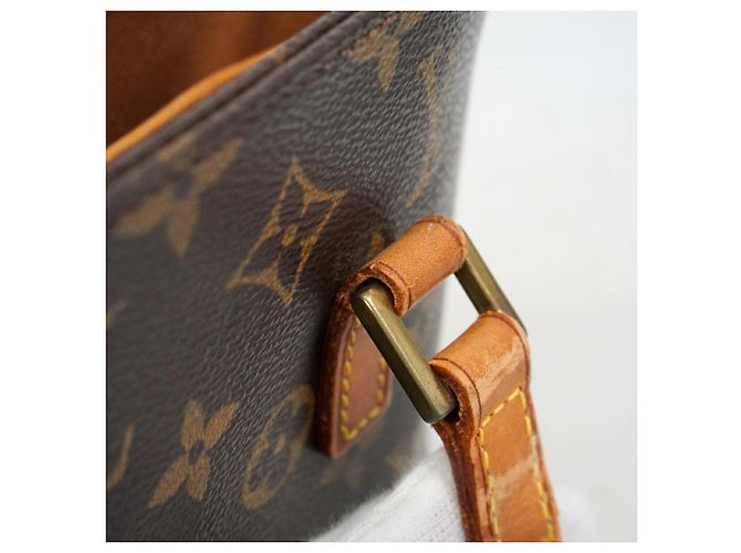 Bolso Louis Vuitton Monogram Vavin PM Castaño - vista 10