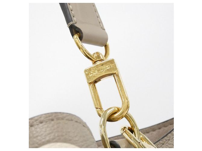 Néonoé Borsa a tracolla Louis Vuitton Bicolor Monogram Empreinte Neo Noe MM M45555 Grigio Crudo - vista 5