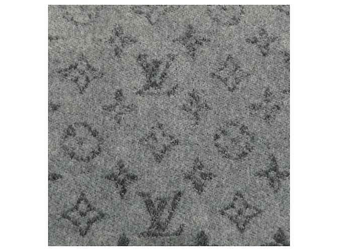 Louis Vuitton Monogram Gradient Stola - Ansicht 4