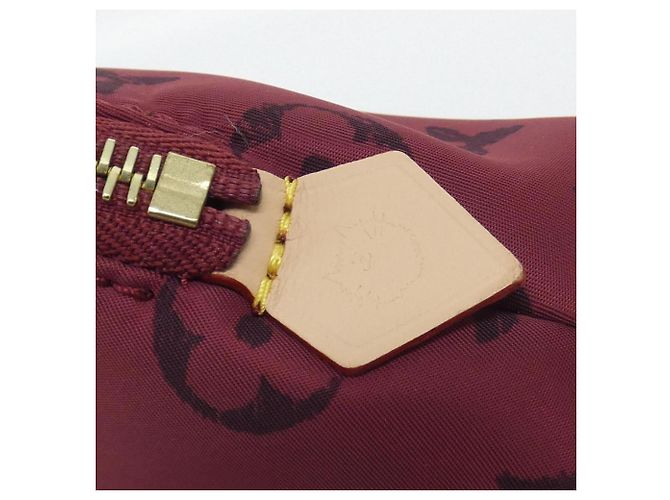 Louis Vuitton Monogram Pochette Cosmetic MM Handbag Rot - Ansicht 3