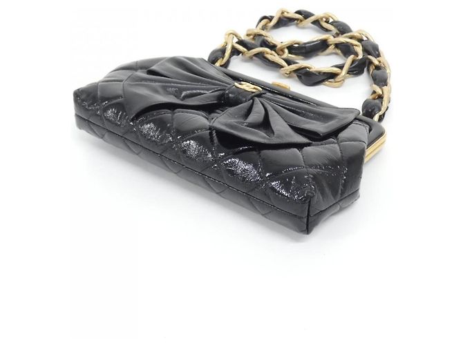 Borsa a tracolla Chanel AP4029 in pelle nera Nero - vista 3
