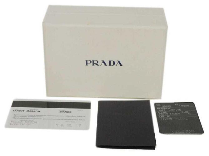 Chaveiro Urso Prada em White Branco - vista 12