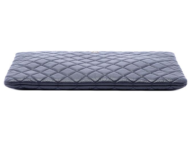 Chanel Blue Large Quilted Caviar O Case Clutch Blau Marineblau - Ansicht 3
