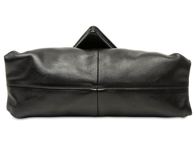 Clutch Trine Fold Over em pele de cordeiro preta Bottega Veneta Preto - vista 3