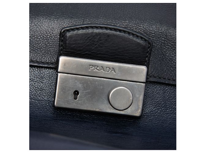 mala Prada Sound Lock em couro de bezerro glacé preto - vista 5