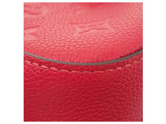 Louis Vuitton Red Monogram Empreinte Saintonge Roja - vista 12