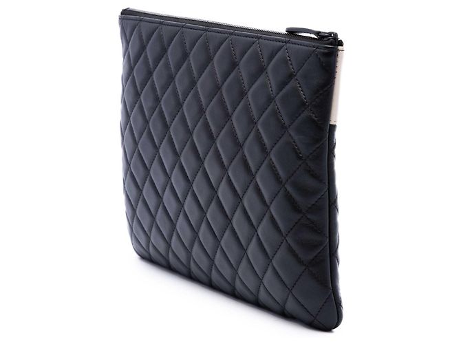 Clutch Chanel Black Medium CC Bicolor Quilted Lambskin Beige - vista 2