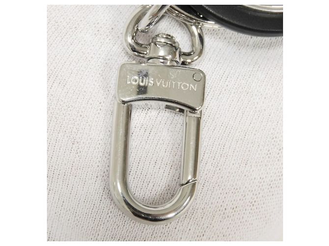 Louis Vuitton Keychain LV Circle Cut Calf Black Silvery - view 11