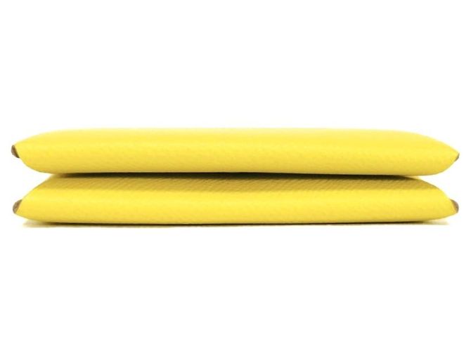 Hermès Tarjetero Hermes Calvi en Yellow Amarillo - vista 13