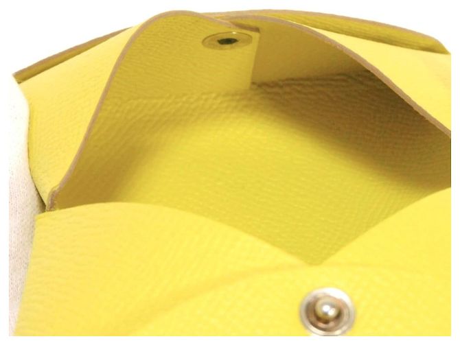 Hermès Tarjetero Hermes Calvi en Yellow Amarillo - vista 7