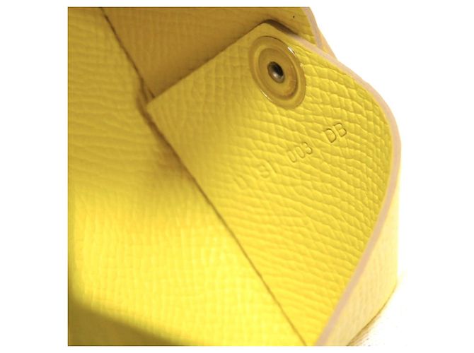 Hermès Tarjetero Hermes Calvi en Yellow Amarillo - vista 9