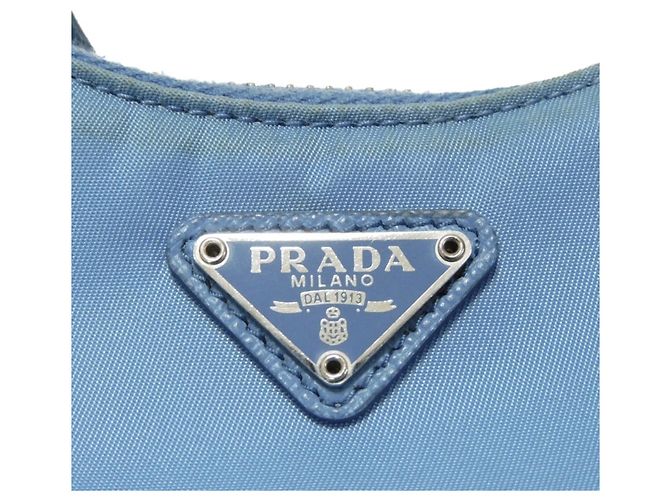 Prada Re-Edition Tessuto Micro Mini Schultertasche mit Kette Blau - Ansicht 11