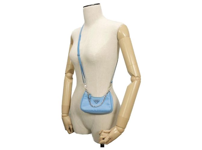 Prada Re-Edition Tessuto Micro Mini Schultertasche mit Kette Blau - Ansicht 2