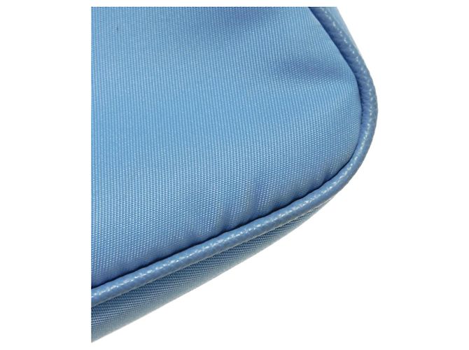 Prada Re-Edition Tessuto Micro Mini Schultertasche mit Kette Blau - Ansicht 21