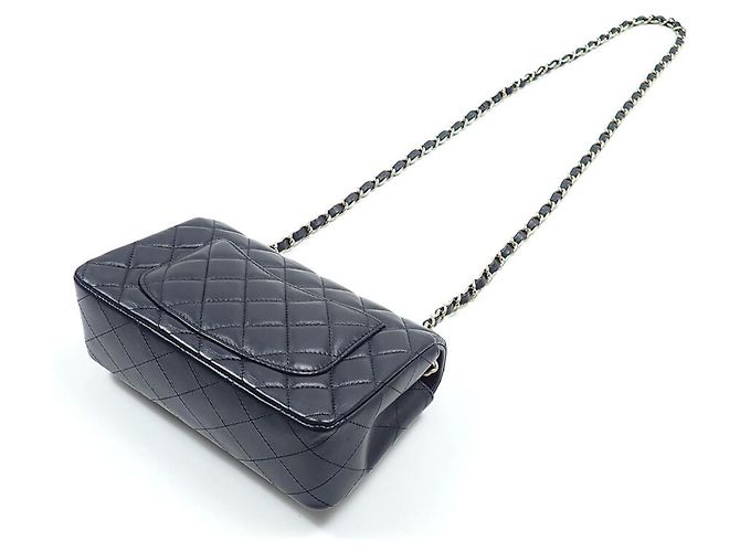 Borsa a tracolla Chanel Matelassé in pelle di agnello nera Nero - vista 3