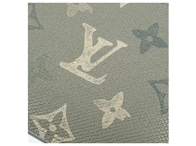 Louis Vuitton Monogram Bi-fold Wallet Khaki - view 4