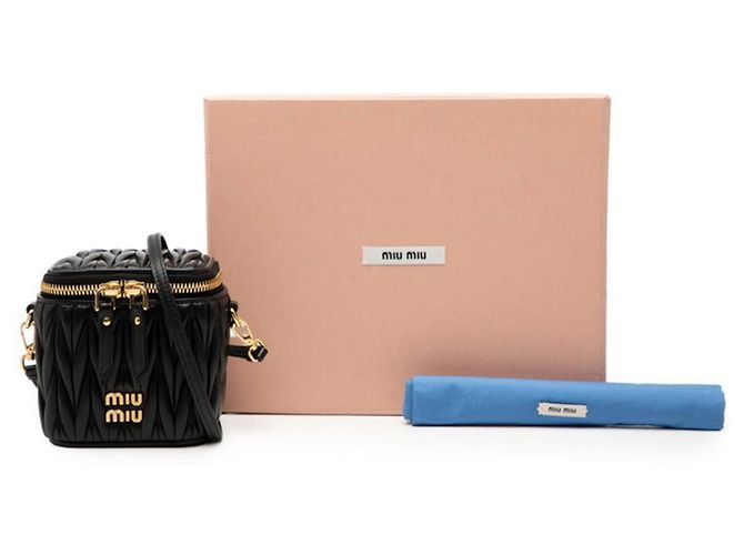 Miu Miu Matelassé Mini Schultertasche Schwarz - Ansicht 7