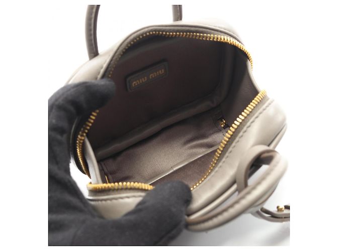 Miu Miu Micro Bag Charm Accessoire Braun - Ansicht 3