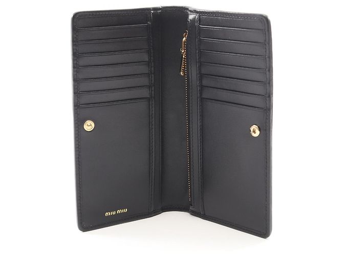 Cartera larga bi-fold Miu Miu Matelassé Negro - vista 3