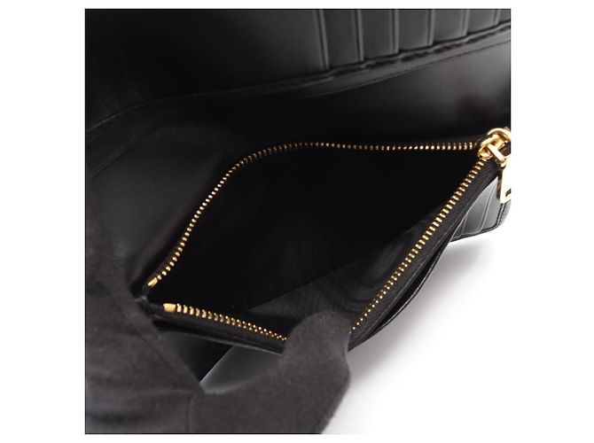 Cartera larga bi-fold Miu Miu Matelassé Negro - vista 4