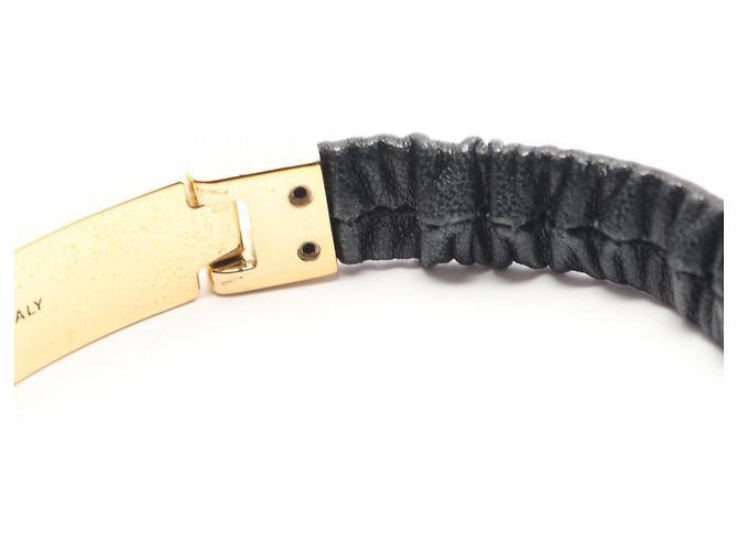 Bracciale in pelle e charm placcato oro Miu Miu Nero D'oro - vista 6
