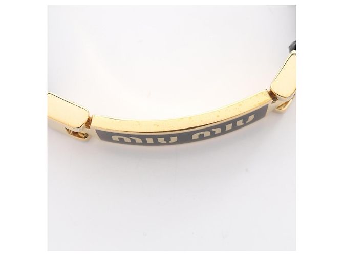 Bracciale in pelle e charm placcato oro Miu Miu Nero D'oro - vista 7