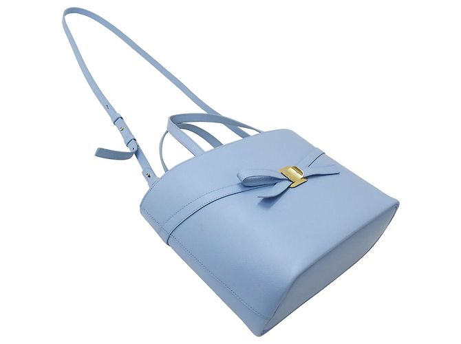 Salvatore Ferragamo Handtasche aus hellblauem Leder - Ansicht 4