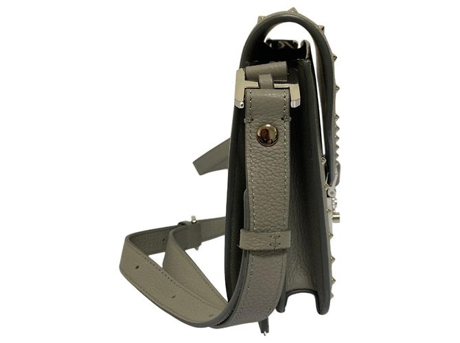 Borsa a tracolla in pelle borchiata MCM Marrone - vista 3