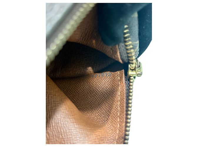Bolso Louis Vuitton Monogram Papillon 26 Castaño - vista 10