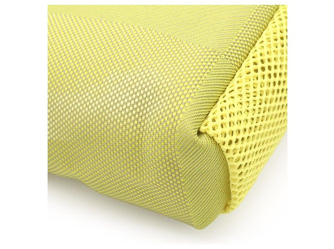 Bolso de hombro Louis Vuitton Damier Geant Amarillo - vista 3