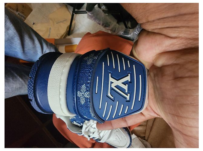 Louis Vuitton Baskets LV Trainer Denim Blanc Bleu - vue 13