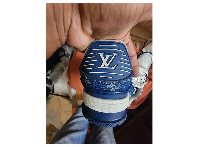 Louis Vuitton Baskets LV Trainer Denim Blanc Bleu - vue 18
