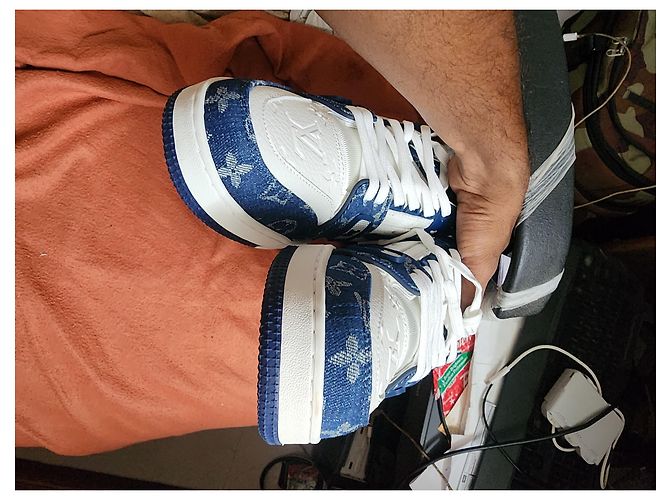 Louis Vuitton Baskets LV Trainer Denim Blanc Bleu - vue 5