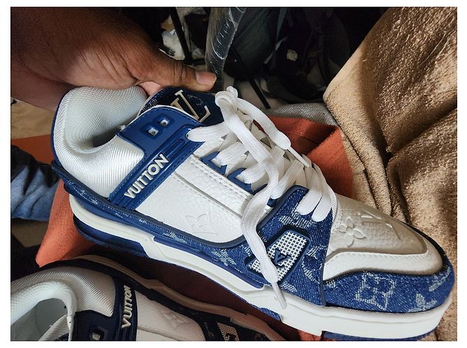 Louis Vuitton Baskets LV Trainer Denim Blanc Bleu - vue 9