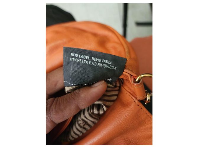 Fendi Borsa Baguette in pelle arancione - vista 17