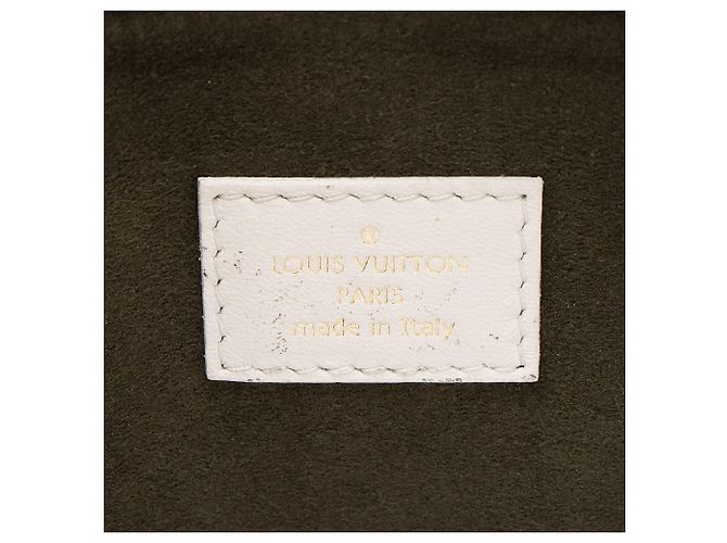 Louis Vuitton Coussin PM Schultertasche aus Lammleder mit Monogramm-Prägung Weiß - Ansicht 7