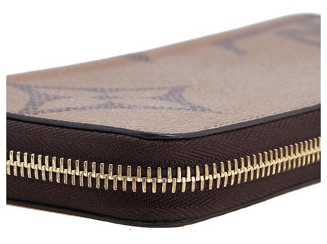 Cartera Larga Louis Vuitton Monogram Giant Reverse Castaño - vista 5