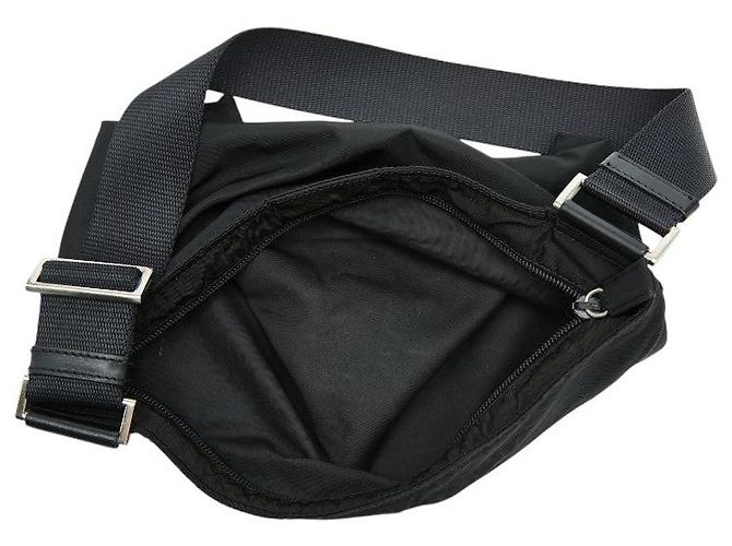 Borsa monospalla Prada con placca logo Triangle Nero - vista 6