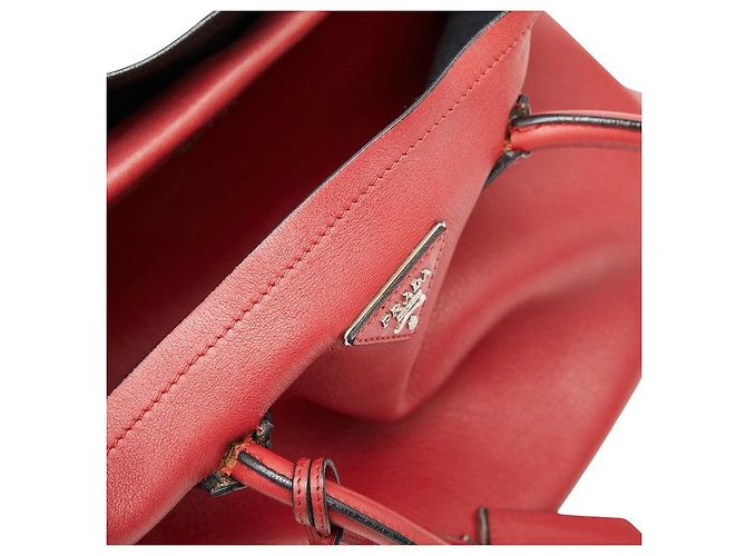 Prada Triangle Logo Plate Tote Bag Rot - Ansicht 8