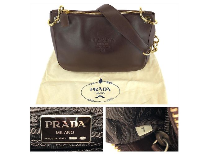 Bolso de hombro Prada Old Prada Logo Relieve Castaño - vista 4
