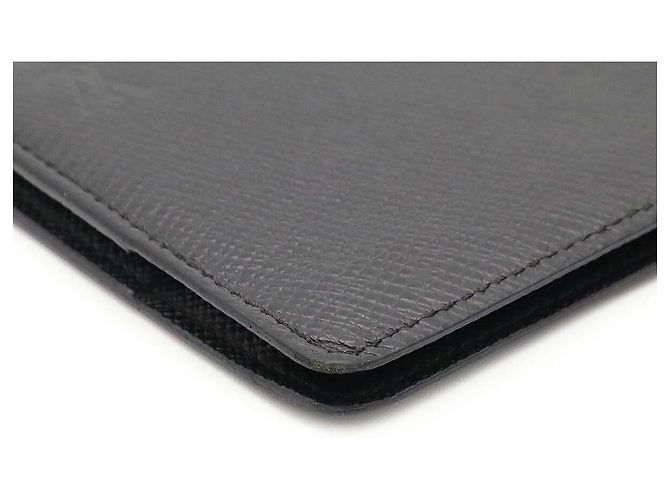 Louis Vuitton Taiga Portefeuille Pans Wallet Negro - vista 3
