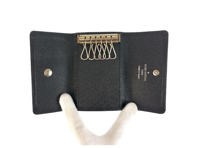 Louis Vuitton Epi 6-Key Key Holder Black - view 4