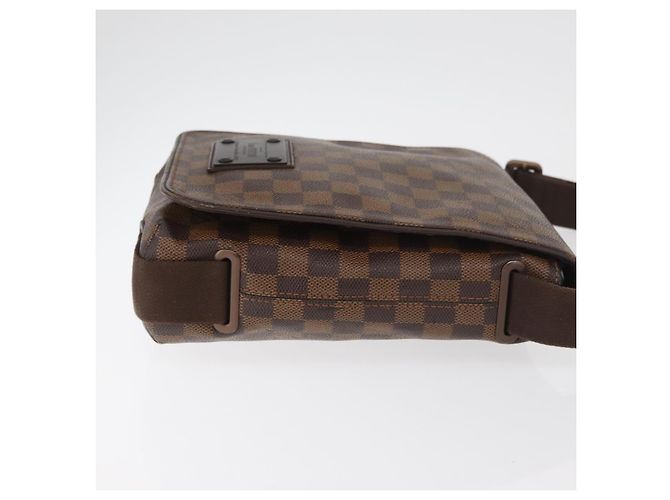 Louis Vuitton Brooklyn Damier PM Marrom - vista 3