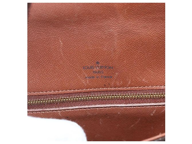 Louis Vuitton Saint Cloud Monogram Canvas GM Marrom - vista 6