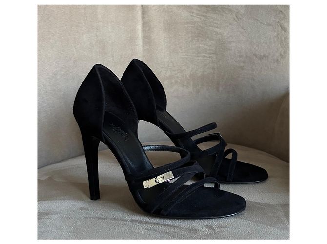 Hermès Schwarze Wildleder-Sandaletten mit Absatz - Ansicht 10