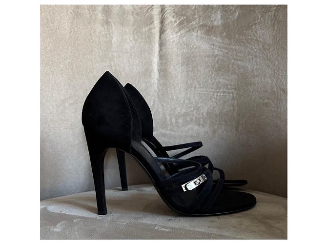 Hermès Schwarze Wildleder-Sandaletten mit Absatz - Ansicht 8